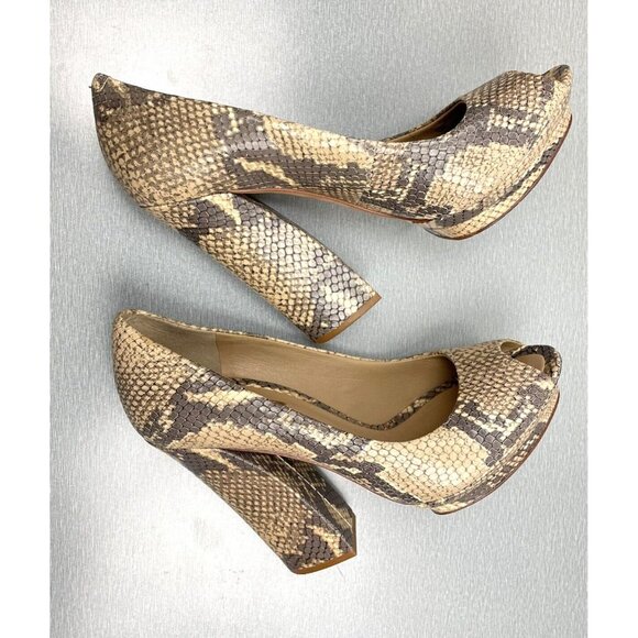 BCBGMaxazria Women's Dahlia 1 Pumps High Heel Snake Embossed Leather 8 B/38 - Picture 7 of 16